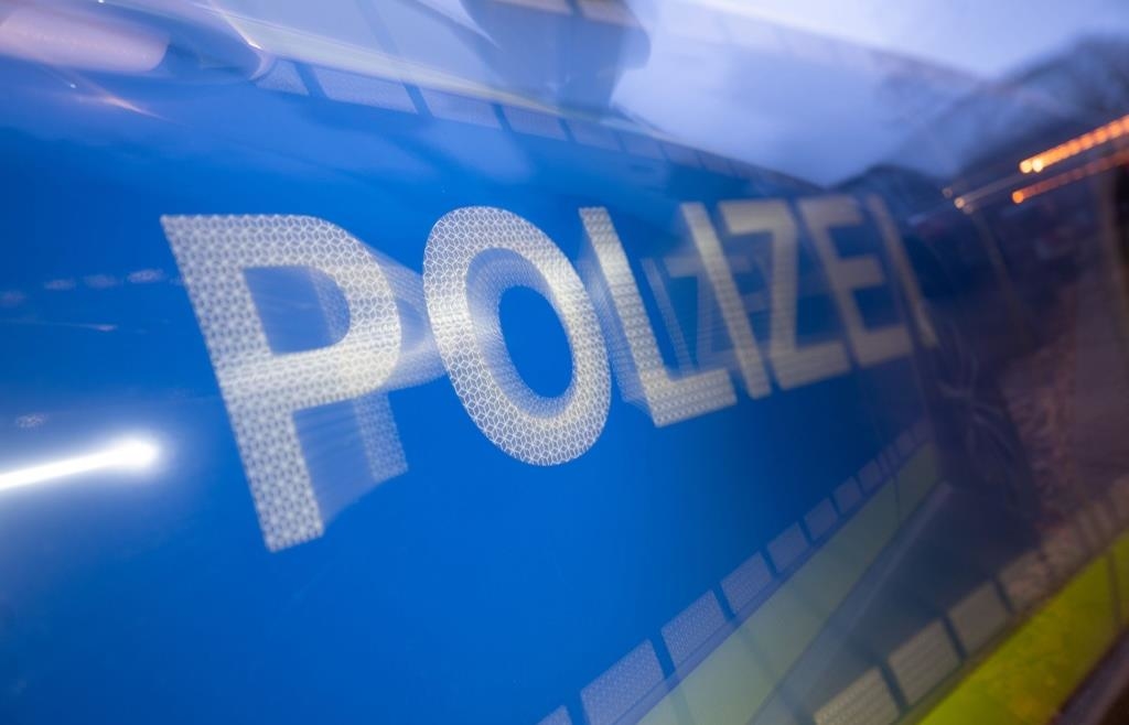 Perpetrator loosened eight wheel nuts near Wernberg-Köblitz - | Wheel bolt ...