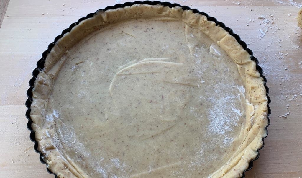 Sommerliche Tarte mit zitroniger Füllung
