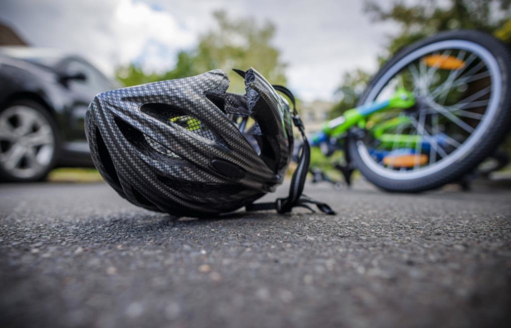 Cyclist in critical condition after accident near Pfreimd - | Perpetrator ...
