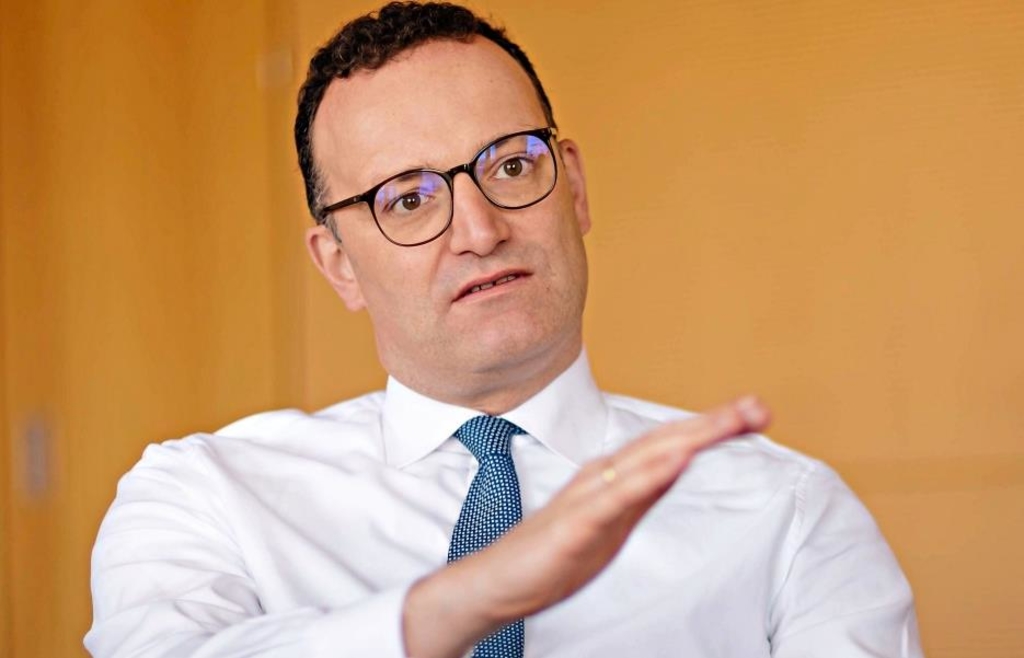 CDU/CSU parliamentary group leader Jens Spahn calls for the immediate ...