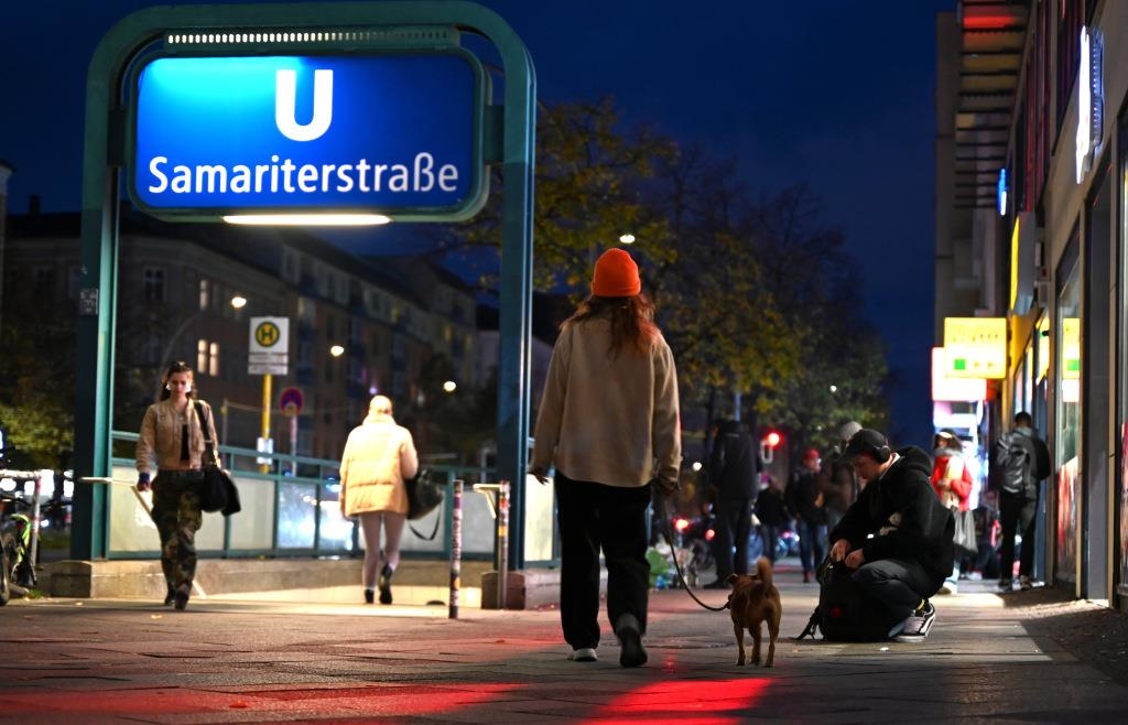 According to a survey: Majority agrees with Merz's “cityscape” comments